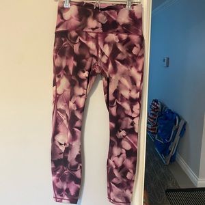 Lululemon Cropped Legging